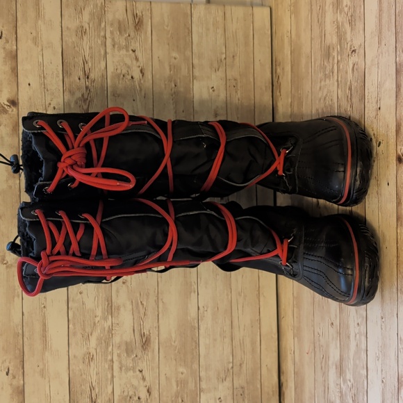 Pajar Tall Lace Up Snowboots - Picture 2 of 8